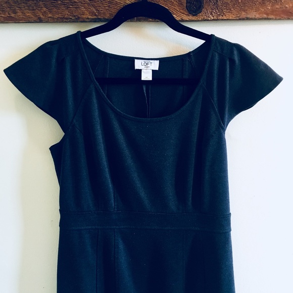 LOFT Ann Tayor—Gray Capped Sleeve Midi Dress - Picture 2 of 5